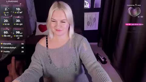 Snapshot of yolanda_kiss chatting on October 10, 10:03 pm Yolanda online show from October 10, 10:03 pm