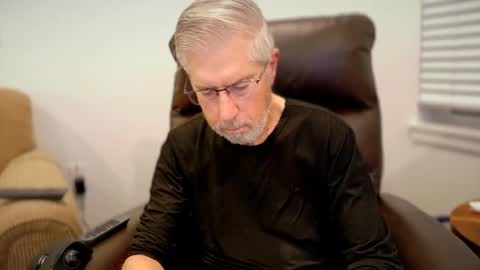 Colorado Guy Straight online show from November 6, 1:14 pm