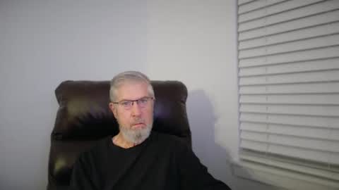 Colorado Guy Straight online show from October 27, 6:24 am