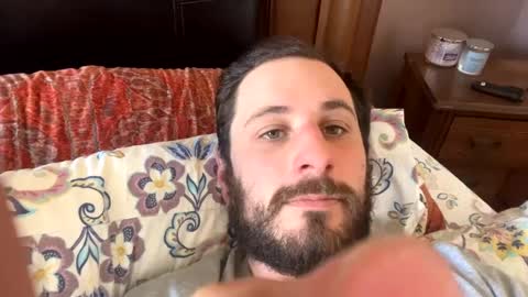 youknow215 online show from December 17, 5:04 pm