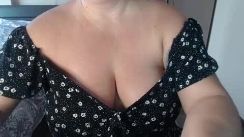 Maria Love online show from October 20, 7:57 am