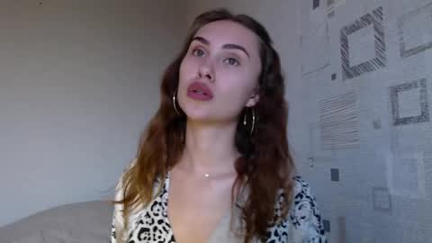 Amelia online show from April 1, 1:41 pm