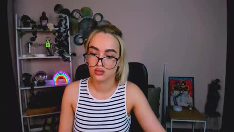 your bunny12 online show from March 18, 6:52 am