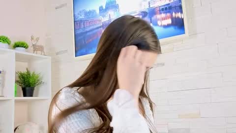 Julia Next stream  online show from January 18, 4:16 pm