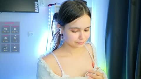 Julia Next stream  online show from July 6, 6:43 pm
