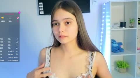 Julia Next stream  online show from April 22, 5:31 pm