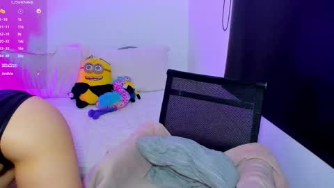 your_little_ online show from December 15, 11:39 am