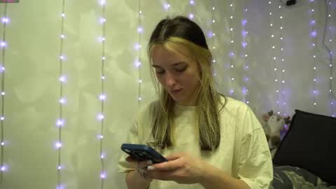 Meri  online show from April 23, 7:26 pm