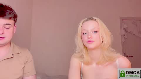 your_molly_mark online show from May 15, 11:34 pm