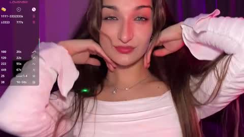 Sarah online show from December 20, 1:40 pm