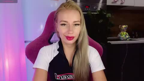Alice  online show from June 12, 1:15 am