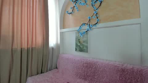 Alice online show from February 24, 11:35 am