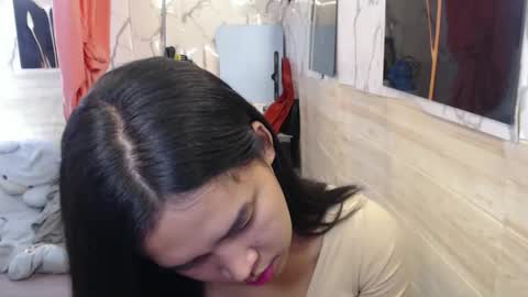 your_twinkletoes18 online show from March 4, 11:57 pm