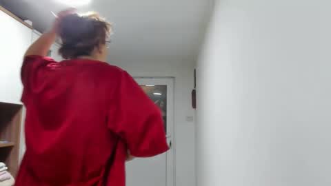 Your Victoria online show from December 5, 9:01 pm