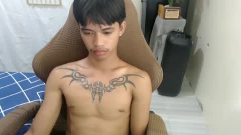 yourasian_eric online show from July 27, 10:12 am