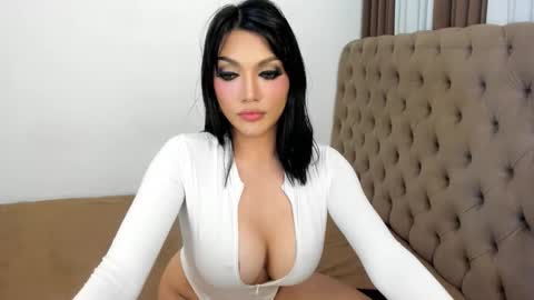 Goddess online show from December 20, 2:02 pm