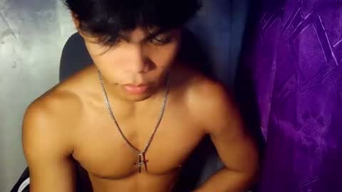 rainy online show from August 4, 11:45 pm