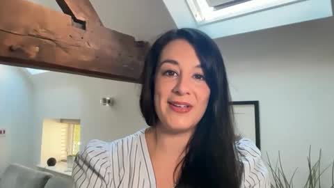 Cassie online show from May 1, 8:30 am