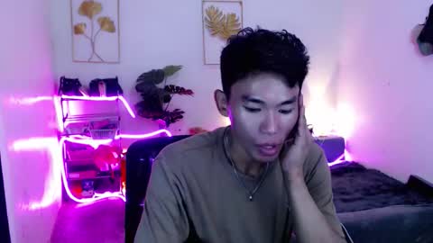 Rence online show from December 15, 6:15 pm