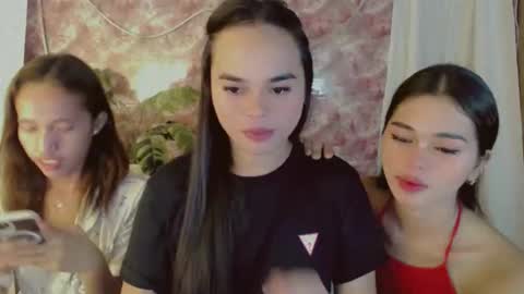 Alice online show from June 9, 3:23 pm