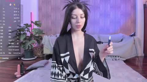 Mary online show from April 21, 10:33 am