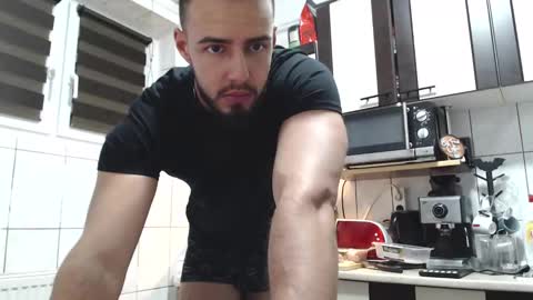 yourfavoritetallboy online show from November 17, 6:43 pm