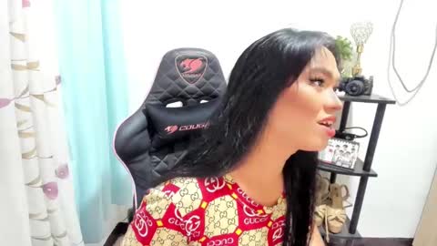 Alexia online show from January 3, 1:46 pm