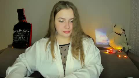 Snapshot of yourgem__ chatting on February 13, 7:10 pm yourgem__ online show from February 13, 7:10 pm