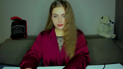 Snapshot of yourgem__ chatting on September 17, 9:18 pm yourgem__ online show from September 17, 9:18 pm