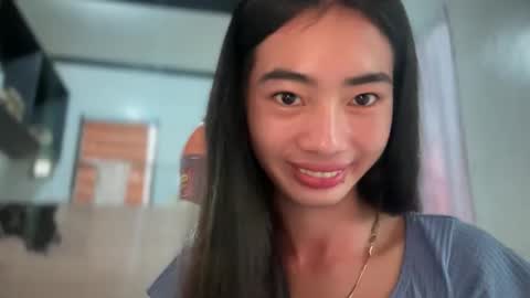 yourgirlsweet_kishia online show from May 16, 11:36 pm