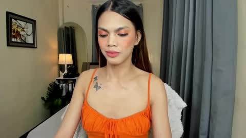 Snapshot of yourhotpatricia69 chatting on December 17, 2:22 pm patty online show from December 17, 2:22 pm