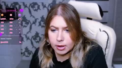 Snapshot of yourkarma_2_0 chatting on September 18, 12:53 pm Karma online show from September 18, 12:53 pm