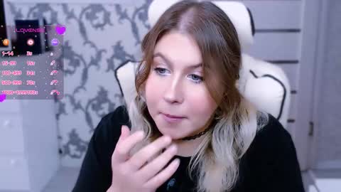 Snapshot of yourkarma_2_0 chatting on September 17, 12:52 pm Karma online show from September 17, 12:52 pm