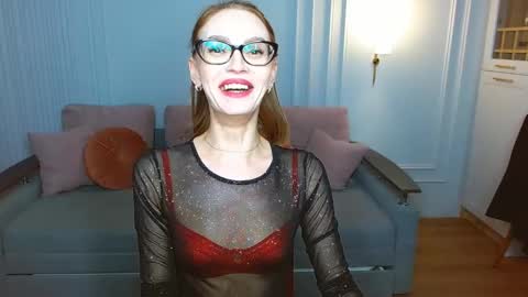 Snapshot of yourladysunshine chatting on March 1, 12:23 pm Ksyusha online show from March 1, 12:23 pm