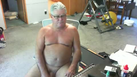 yourpoppi55 online show from June 28, 2:57 pm