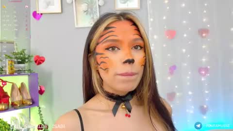 Isabella but you can call me Isa .-. online show from November 2, 5:40 am