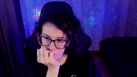 Yours Cosmic online show from December 17, 10:55 am