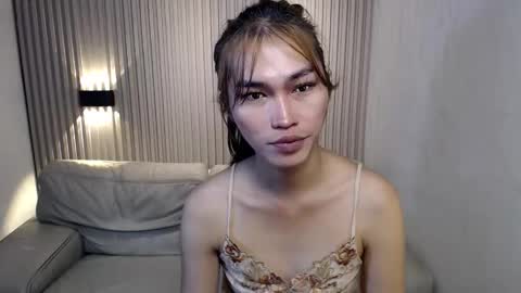    online show from December 3, 10:32 pm