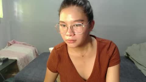 yoursexy_reb online show from January 7, 4:39 am