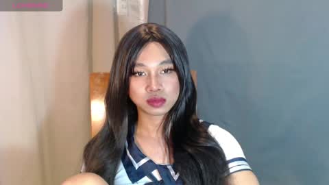 Stella online show from May 11, 2:45 pm