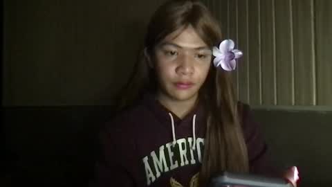 yoursweet_loveace online show from April 18, 7:58 pm