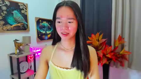 yourtinybunny online show from March 1, 4:33 pm