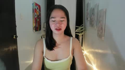 Snapshot of yourtinybunny chatting on October 17, 9:13 am yourtinybunny online show from October 17, 9:13 am