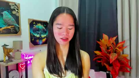 yourtinybunny online show from February 22, 11:02 am