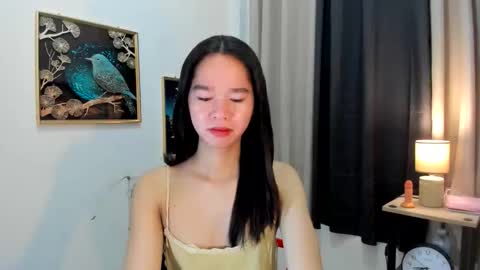 yourtinybunny online show from June 7, 11:37 am