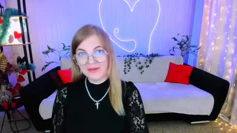 Alice online show from June 6, 9:37 am