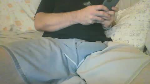 Yoyozee online show from February 4, 7:18 am