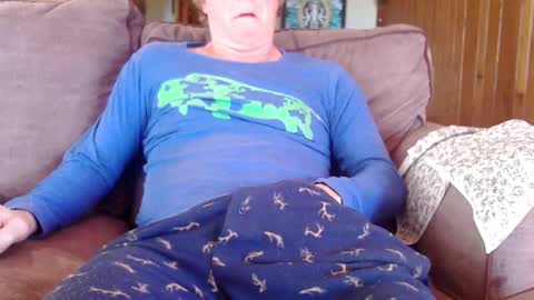 ytsim58 online show from March 6, 3:33 pm