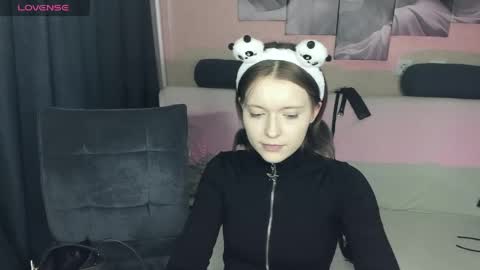 YukiShine online show from May 8, 8:20 am