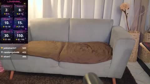 yuliethpetite online show from February 23, 11:23 am